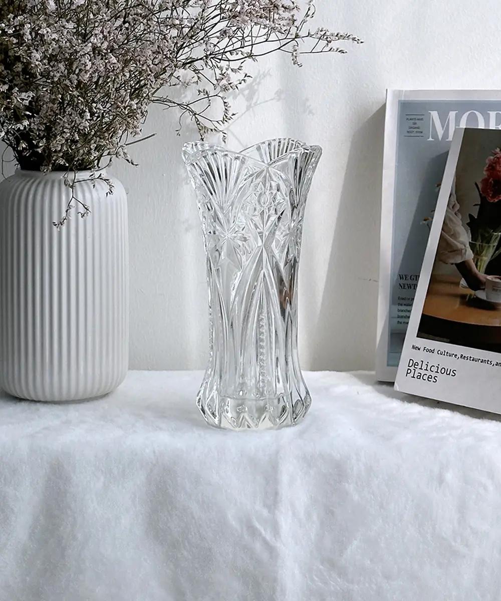 AN035 Trophy Glass Vase