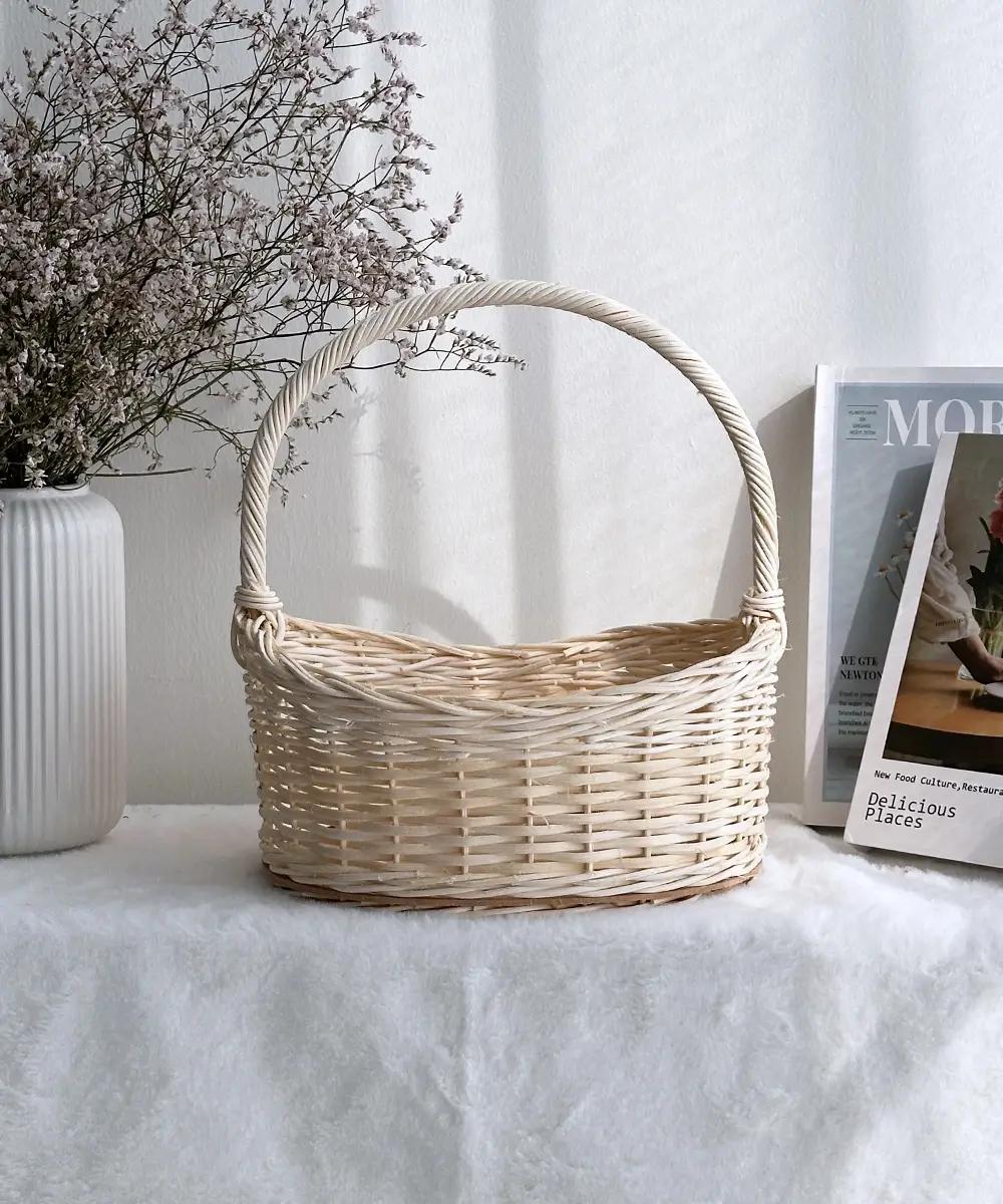 AN048 White Wicker Basket 12 inches