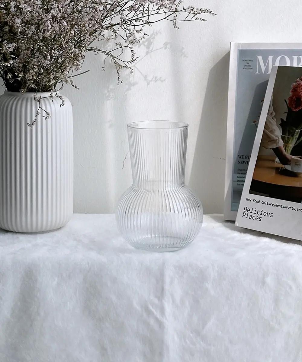 AN034 Oval Round Glass Vase