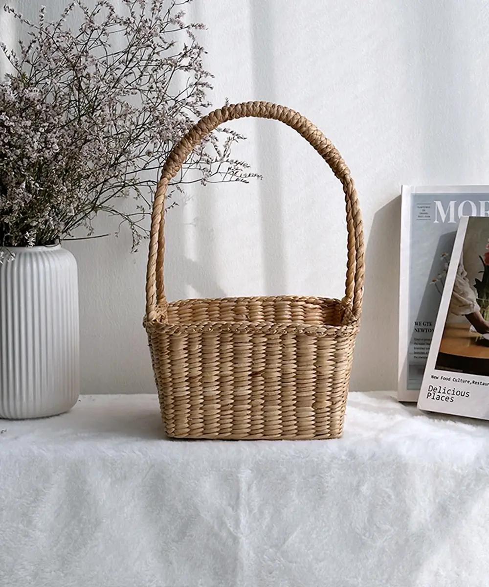 AN050 Water Hyacinth Basket 10 inches