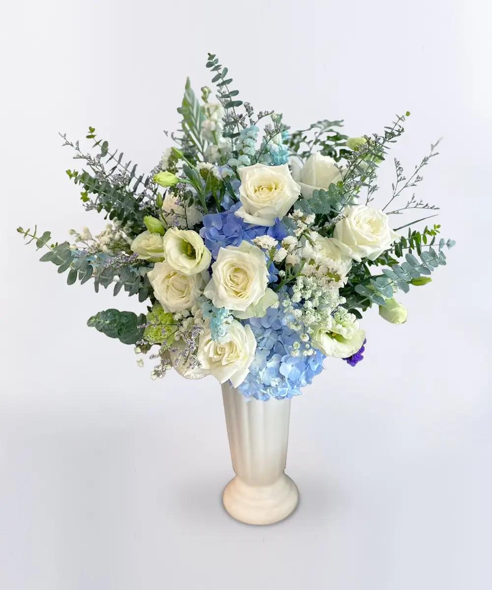 C132-L: Fresh flower vase in white and blue tones, making any day special