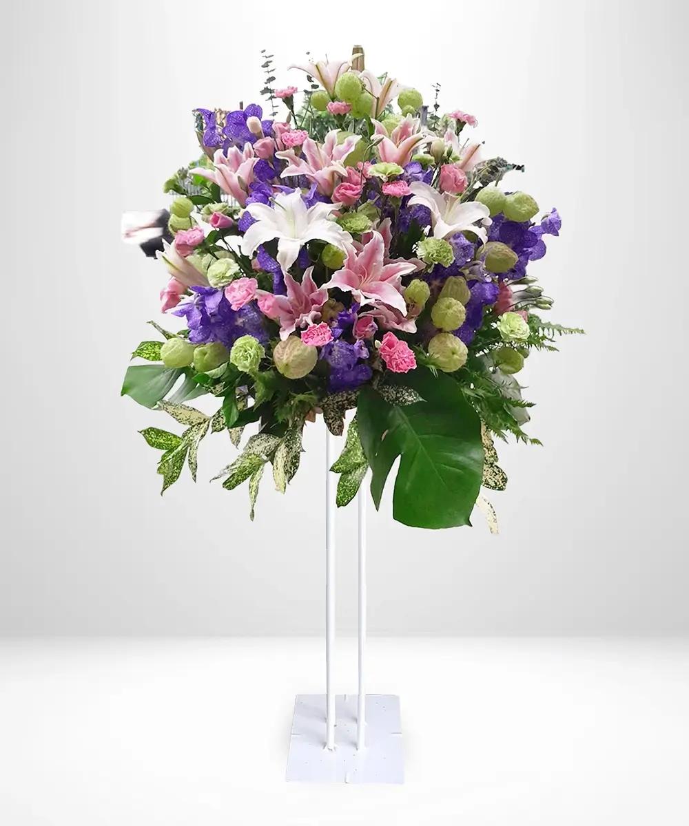 S004 Fresh Flower Stand, 160-170 cm, in pink-purple tones for event decoration