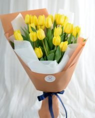 Yellow tulip Flower bouquet